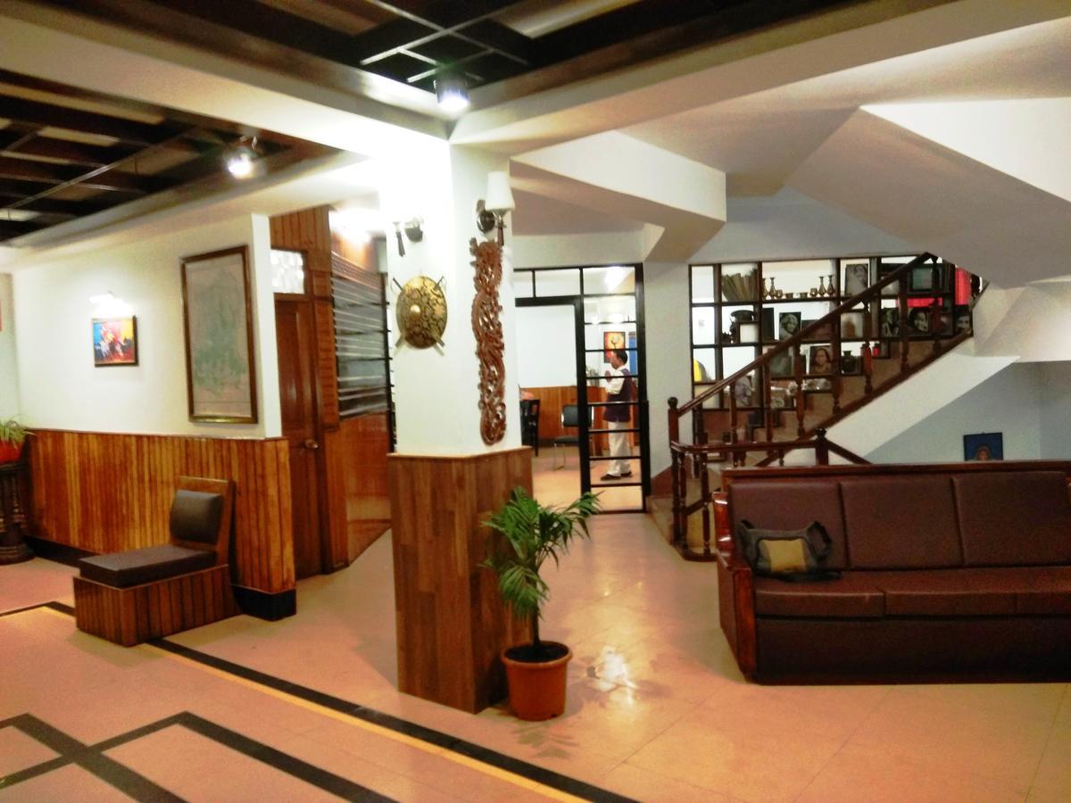 Dew Pond Hotel Gangtok Kültér fotó